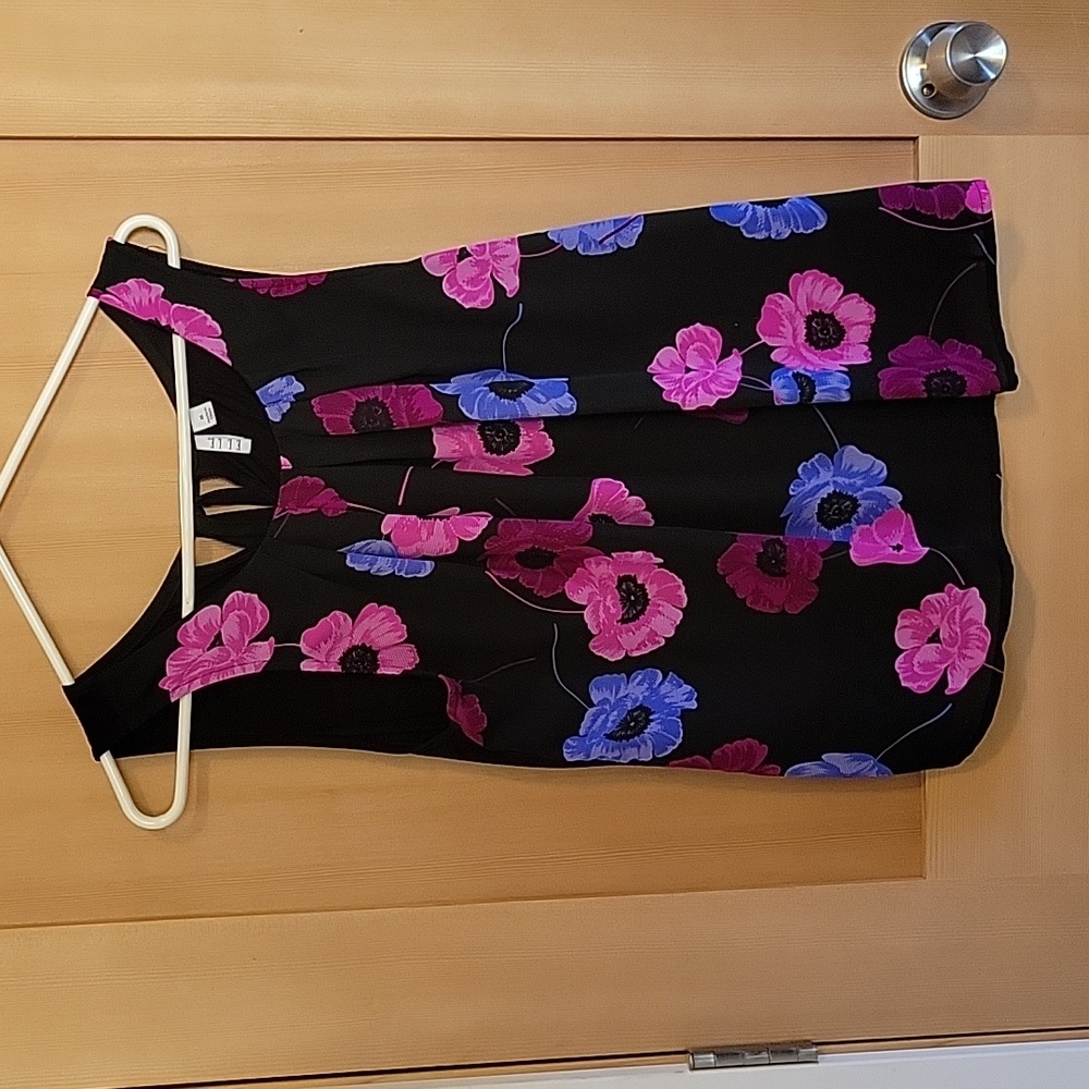 Sleeveless floral blouse